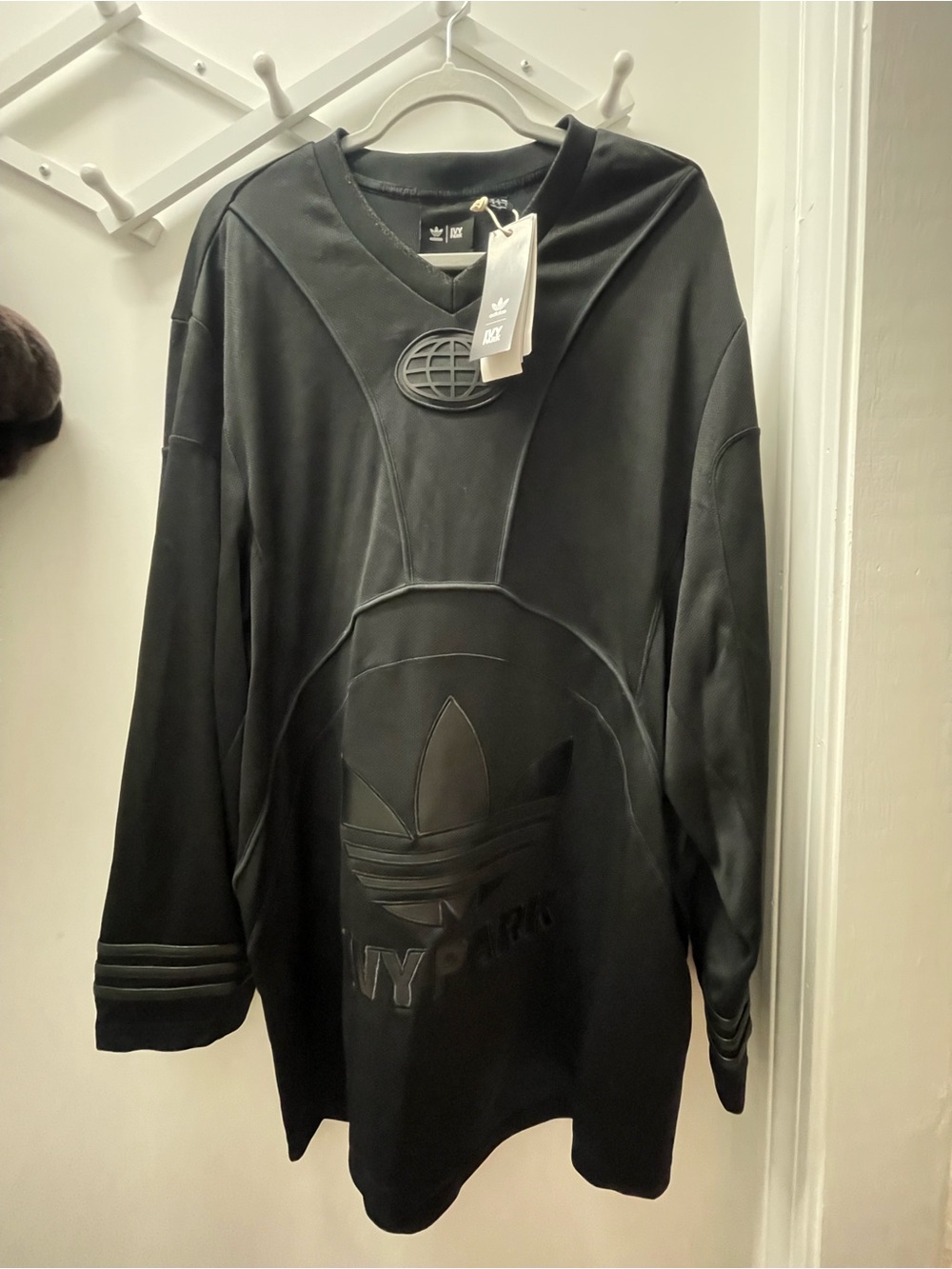 IVY PARK Black Crewneck Pullover with Raised Logo Detail